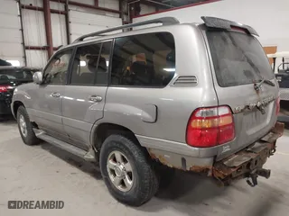 2001 Toyota Land Cruiser with VIN JTEHT05J312009269, listed as a IAAI auction lot 41921927 with 252,176 mi miles. Bid and sale history available at carsss.com. Image 3.
