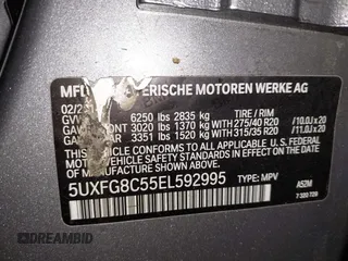 2014 BMW X6 50i z VIN 5UXFG8C55EL592995, wystawiony jako IAAI lot #41724960 z przebiegiem 137 112 mil mil oraz . Historia ofert i sprzedaży dostępna na DreamBid. Obrazek 9.