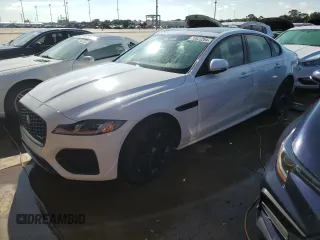 2022 Jaguar XF R-Dynamic SE with VIN SAJBL4GXXNCY91125, listed as a Copart auction lot 73823294 with 0 mi miles and Salvage Title. Bid and sale history available at carsss.com. Image 1.