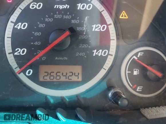 2005 Honda CR-V LX with VIN SHSRD78575U329221, listed as a IAAI auction lot 42133342 with 266,424 mi miles. Bid and sale history available at carsss.com. Image 7.