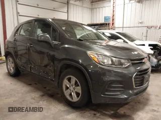 2019 Chevrolet Trax LS with VIN 3GNCJKSB4KL214510, listed as a IAAI auction lot 40640607 with 128,037 mi miles. Bid and sale history available at carsss.com. Image 1.
