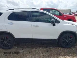2018 Chevrolet Trax LT with VIN 3GNCJLSB5JL265874, listed as a IAAI auction lot 41962064 with 51,229 mi miles. Bid and sale history available at carsss.com. Image 13.