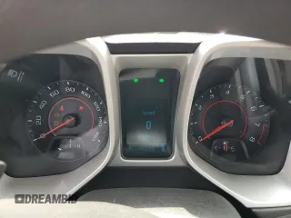 2015 Chevrolet Camaro LS z VIN 2G1FB1E32F9229252, wystawiony jako Copart lot #59975425 z przebiegiem 84 839 mil mil oraz Czysty tytuł • Clean title. Historia ofert i sprzedaży dostępna na DreamBid. Obrazek 9.