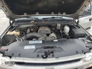 2004 Chevrolet Suburban LS with VIN 3GNGK26U94G178013, listed as a Copart auction lot 84435434 with 244,260 mi miles and Clean Title. Bid and sale history available at carsss.com. Image 12.