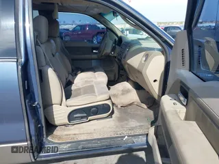 2004 Ford F-150 XL with VIN 1FTPX12594NC17970, listed as a IAAI auction lot 42072133 with 287,991 mi miles. Bid and sale history available at carsss.com. Image 5.