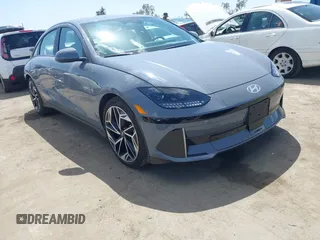 2023 Hyundai Ioniq 6 SEL z VIN KMHM34AA5PA033700, wystawiony jako IAAI lot #41954862 z przebiegiem 16 304 mil mil oraz . Historia ofert i sprzedaży dostępna na DreamBid. Obrazek 1.
