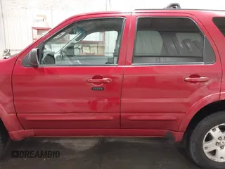 2006 Ford Escape Limited z VIN 1FMCU94186KB89062, wystawiony jako IAAI lot #42153068 z przebiegiem 203 221 mil mil oraz . Historia ofert i sprzedaży dostępna na DreamBid. Obrazek 14.