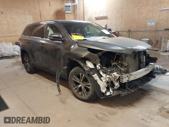 2019 Toyota Highlander LE with VIN 5TDBZRFH7KS922457, listed as a IAAI auction lot 41387627 with 36,963 mi miles and . Bid and sale history available at DreamBid. Image 1.