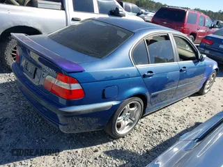2002 BMW 3 Series 330i with VIN WBAEV53452KM02314, listed as a IAAI auction lot 41704725 with 219,502 mi miles and . Bid and sale history available at DreamBid. Image 4.