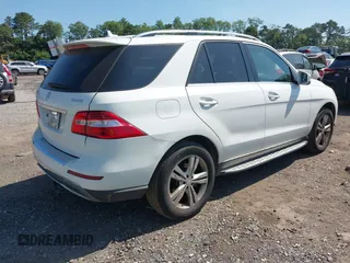 2015 Mercedes-Benz M 350 with VIN 4JGDA5HB8FA519104, listed as a IAAI auction lot 42580198 with 133,326 mi miles and . Bid and sale history available at DreamBid. Image 4.