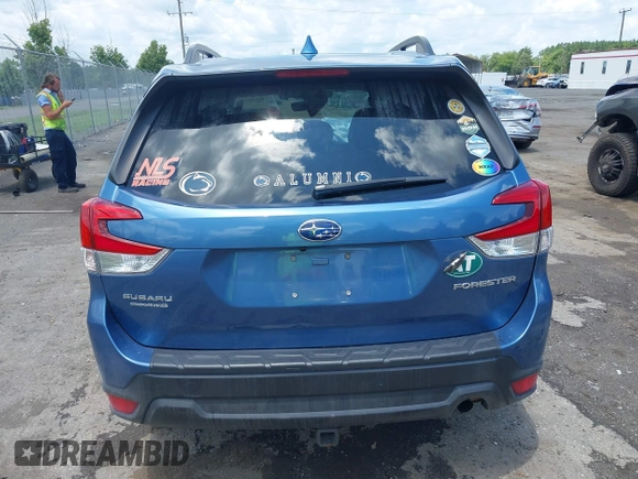 2021 Subaru Forester Premium with VIN JF2SKAFC8MH476063, listed as a IAAI auction lot 42622238 with 89,968 mi miles and . Bid and sale history available at DreamBid. Image 16.