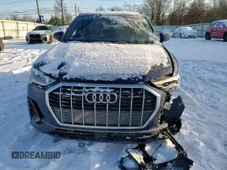 2023 Audi Q3 S line Premium z VIN WA1DECF35P1075264, wystawiony jako Copart lot #88866885 z przebiegiem 42 824 mil mil oraz Szkody całkowita. Historia ofert i sprzedaży dostępna na DreamBid. Obrazek 11.