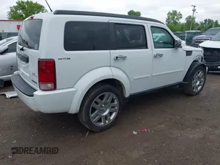 2011 Dodge Nitro Heat z VIN 1D4PU4GK7BW598432, wystawiony jako IAAI lot #42252036 z przebiegiem 148 329 mil mil oraz . Historia ofert i sprzedaży dostępna na DreamBid. Obrazek 4.