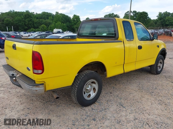 2000 Ford F-150 XL with VIN 1FTRX18W0YKB28000, listed as a IAAI auction lot 42451649 with 193,718 mi miles and . Bid and sale history available at DreamBid. Image 4.