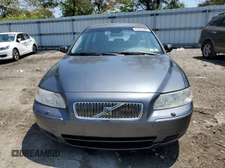 2006 Volvo V70 with VIN YV1SW612462557057, listed as a Copart auction lot 64037084 with 133,748 mi miles and Salvage Title. Bid and sale history available at carsss.com. Image 5.