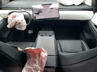2024 Tesla Cybertruck Cyberbeast z VIN 7G2CEHEE3RA013268, wystawiony jako Copart lot #58946395 z przebiegiem 4869 mil mil oraz Szkody całkowita. Historia ofert i sprzedaży dostępna na DreamBid. Obrazek 8.