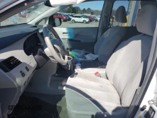 2014 Toyota Sienna LE AAS with VIN 5TDKK3DC2ES473234, listed as a Copart auction lot 45883065 with 109,243 mi miles and Clean Title. Bid and sale history available at DreamBid. Image 7.
