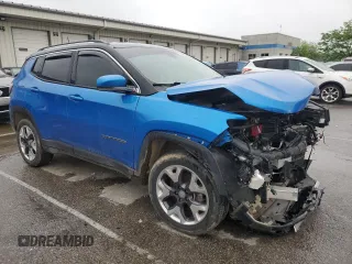 2019 Jeep Compass Limited z VIN 3C4NJDCB8KT666357, wystawiony jako Copart lot #55207635 z przebiegiem Nie podano mil oraz Szkoda całkowita • Salvage title. Historia ofert i sprzedaży dostępna na DreamBid. Obrazek 4.