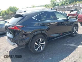 2018 Lexus NX 300 z VIN JTJBARBZ7J2173085, wystawiony jako IAAI lot #42551218 z przebiegiem 72 411 mil mil oraz . Historia ofert i sprzedaży dostępna na DreamBid. Obrazek 4.