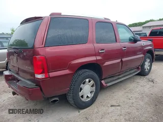 2002 Cadillac Escalade with VIN 1GYEK63NX2R113568, listed as a IAAI auction lot 42382667 with 254,217 mi miles and . Bid and sale history available at DreamBid. Image 4.