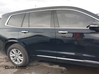 2023 Cadillac XT6 FWD Luxury z VIN 1GYKPAR43PZ147512, wystawiony jako IAAI lot #42175720 z przebiegiem 31 520 mil mil oraz . Historia ofert i sprzedaży dostępna na DreamBid. Obrazek 14.