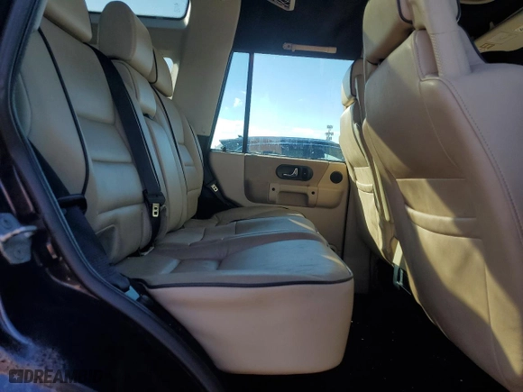 2004 Land Rover Discovery SE with VIN SALTY19424A848553, listed as a Copart auction lot 47190715 with 117,652 mi miles and Salvage Title. Bid and sale history available at carsss.com. Image 11.