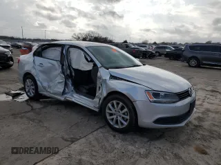 2011 Volkswagen Jetta SE with VIN 3VWDX7AJ9BM367019, listed as a Copart auction lot 84327534 with Not provided miles and Salvage title. Bid and sale history available at DreamBid. Image 4.