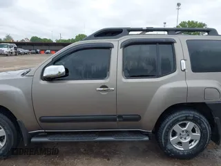 2005 Nissan Xterra SE z VIN 5N1AN08U35C651766, wystawiony jako IAAI lot #42331241 z przebiegiem Nie podano mil oraz . Historia ofert i sprzedaży dostępna na DreamBid. Obrazek 14.
