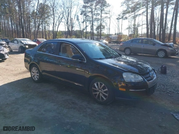 2010 Volkswagen Jetta Sedan Limited with VIN 3VWRX7AJ8AM035447, listed as a IAAI auction lot 41598577 with 146,888 mi miles. Bid and sale history available at carsss.com. Image 1.
