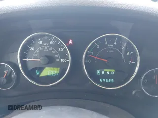 2014 Jeep Wrangler Unlimited Sahara z VIN 1C4BJWEG1EL209431, wystawiony jako IAAI lot #42325022 z przebiegiem 64 529 mil mil oraz . Historia ofert i sprzedaży dostępna na DreamBid. Obrazek 7.
