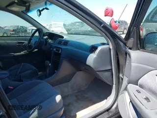 2000 Toyota Camry CE z VIN 4T1BG22K5YU989265, wystawiony jako IAAI lot #41800338 z przebiegiem 381 964 mil mil oraz . Historia ofert i sprzedaży dostępna na DreamBid. Obrazek 5.