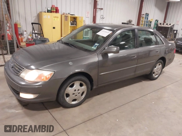 2004 Toyota Avalon XL z VIN 4T1BF28B64U389214, wystawiony jako IAAI lot #42131695 z przebiegiem 187 352 mil mil oraz . Historia ofert i sprzedaży dostępna na DreamBid. Obrazek 2.