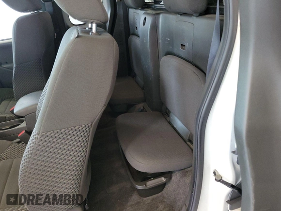 2018 Nissan Frontier Pro-4X with VIN 1N6AD0CWXJN762195, listed as a IAAI auction lot 42677692 with 136,820 mi miles and . Bid and sale history available at DreamBid. Image 46.