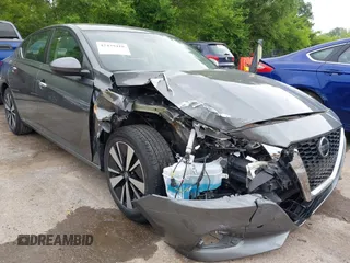 2022 Nissan Altima SV z VIN 1N4BL4DV5NN388453, wystawiony jako IAAI lot #42439418 z przebiegiem 37 066 mil mil oraz . Historia ofert i sprzedaży dostępna na DreamBid. Obrazek 6.