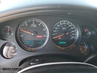 2009 Chevrolet Avalanche LT w/2LT with VIN 3GNFK22019G211916, listed as a Copart auction lot 88805205 with 146,677 mi miles and Salvage Title. Bid and sale history available at carsss.com. Image 9.