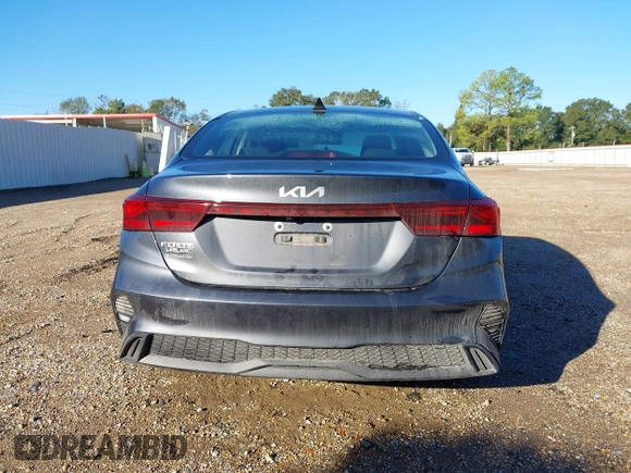 2023 Kia Forte LXS with VIN 3KPF24ADXPE607392, listed as a IAAI auction lot 40892259 with 35,581 mi miles and . Bid and sale history available at DreamBid. Image 16.