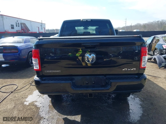 2019 Ram 2500 Big Horn with VIN 3C6UR5DJ7KG698782, listed as a IAAI auction lot 41661621 with 58,064 mi miles. Bid and sale history available at carsss.com. Image 16.
