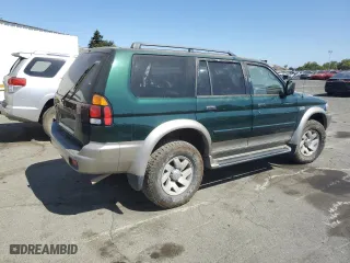 2001 Mitsubishi Montero Sport XLS with VIN JA4LS31H61P021600, listed as a Copart auction lot 66138844 with 152,230 mi miles and Salvage Title. Bid and sale history available at carsss.com. Image 3.
