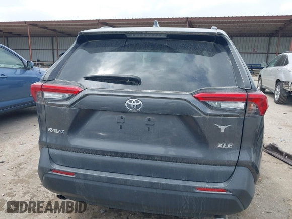 2019 Toyota RAV4 XLE with VIN 2T3W1RFV4KW009927, listed as a IAAI auction lot 41904194 with 46,863 mi miles and . Bid and sale history available at DreamBid. Image 17.