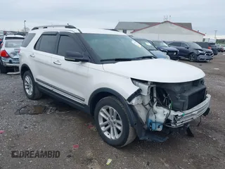 2011 Ford Explorer XLT z VIN 1FMHK8D86BGA90160, wystawiony jako IAAI lot #41968184 z przebiegiem 185 585 mil mil oraz . Historia ofert i sprzedaży dostępna na DreamBid. Obrazek 1.
