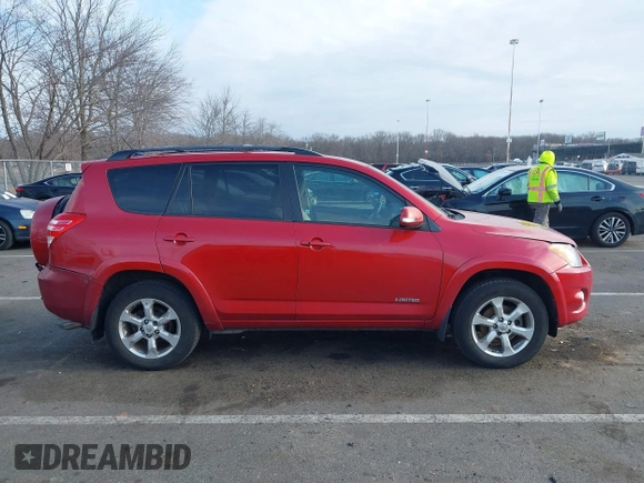 2009 Toyota RAV4 Ltd with VIN 2T3BK31VX9W007335, listed as a IAAI auction lot 41699993 with 183,658 mi miles. Bid and sale history available at carsss.com. Image 13.