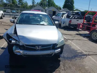 2005 Honda Accord LX z VIN 1HGCM56465A123734, wystawiony jako IAAI lot #42331722 z przebiegiem 131 881 mil mil oraz . Historia ofert i sprzedaży dostępna na DreamBid. Obrazek 13.