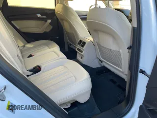 2021 Audi Q5 Premium Plus z VIN WA1BAAFY5M2024761, wystawiony jako Copart lot #57532125 z przebiegiem 90 042 mil mil oraz Czysty tytuł • Clean title. Historia ofert i sprzedaży dostępna na DreamBid. Obrazek 6.