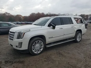 2016 Cadillac Escalade ESV Platinum z VIN 1GYS4KKJ0GR307215, wystawiony jako Copart lot #85384664 z przebiegiem 149 418 mil mil oraz Czysty tytuł • Clean title. Historia ofert i sprzedaży dostępna na DreamBid. Obrazek 1.