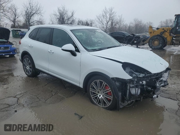 2015 Porsche Cayenne Turbo z VIN WP1AC2A26FLA80496, wystawiony jako Copart lot #47559825 z przebiegiem 75 169 mil mil oraz Czysty tytuł • Clean title. Historia ofert i sprzedaży dostępna na DreamBid. Obrazek 4.