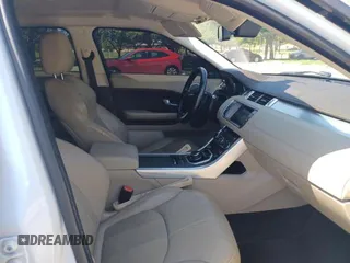 2016 Land Rover Range Rover Evoque SE z VIN SALVP2BG8GH121743, wystawiony jako Copart lot #57412705 z przebiegiem 137 394 mil mil oraz Czysty tytuł • Clean title. Historia ofert i sprzedaży dostępna na DreamBid. Obrazek 5.
