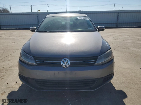 2014 Volkswagen Jetta Sedan SE w/Connectivity with VIN 3VWD17AJ2EM247357, listed as a Copart auction lot 43870195 with 146,144 mi miles and Clean Title. Bid and sale history available at carsss.com. Image 5.
