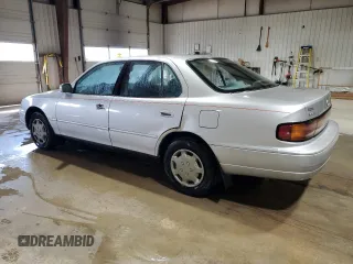 1993 Toyota Camry LE with VIN 4T1SK12E1PU196871, listed as a Copart auction lot 49052935 with 135,732 mi miles and Clean Title. Bid and sale history available at carsss.com. Image 2.