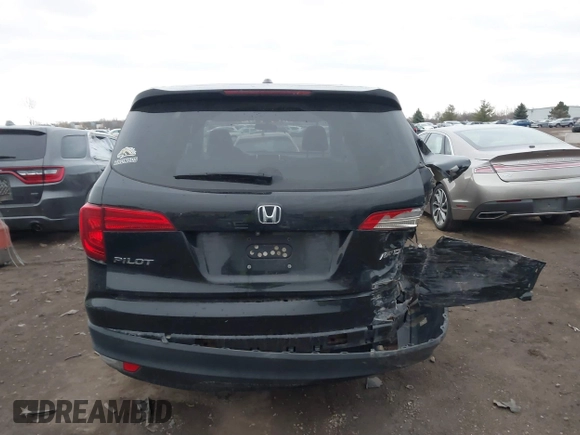2016 Honda Pilot EX with VIN 5FNYF6H38GB040082, listed as a IAAI auction lot 41837136 with 147,562 mi miles. Bid and sale history available at carsss.com. Image 16.