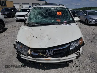 2014 Honda Odyssey Touring with VIN 5FNRL5H98EB053486, listed as a Copart auction lot 58004225 with 201,526 mi miles and Salvage title. Bid and sale history available at DreamBid. Image 5.